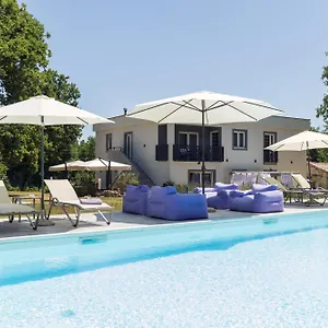 https://luxury-villa-cetiri-hrasta.in-istria.net